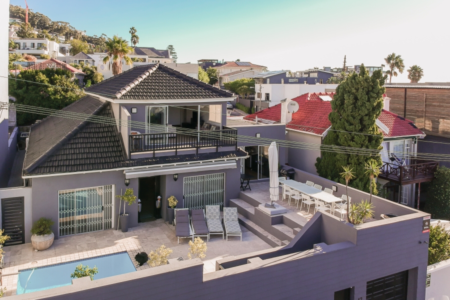 4 Bedroom Property for Sale in Fresnaye Western Cape